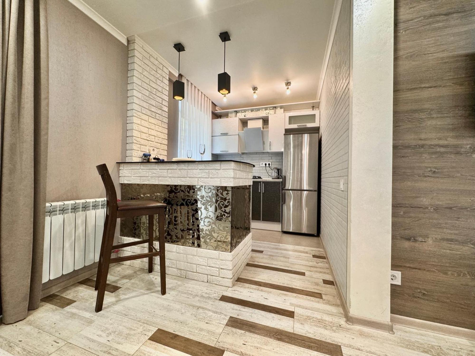Apartment Apartpoltava розкішна студія з кутовою ванною, 1-й будинок біля корпусного парку, панорамний балкон